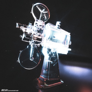 喜欢被多个男人咬奶头正常吗
